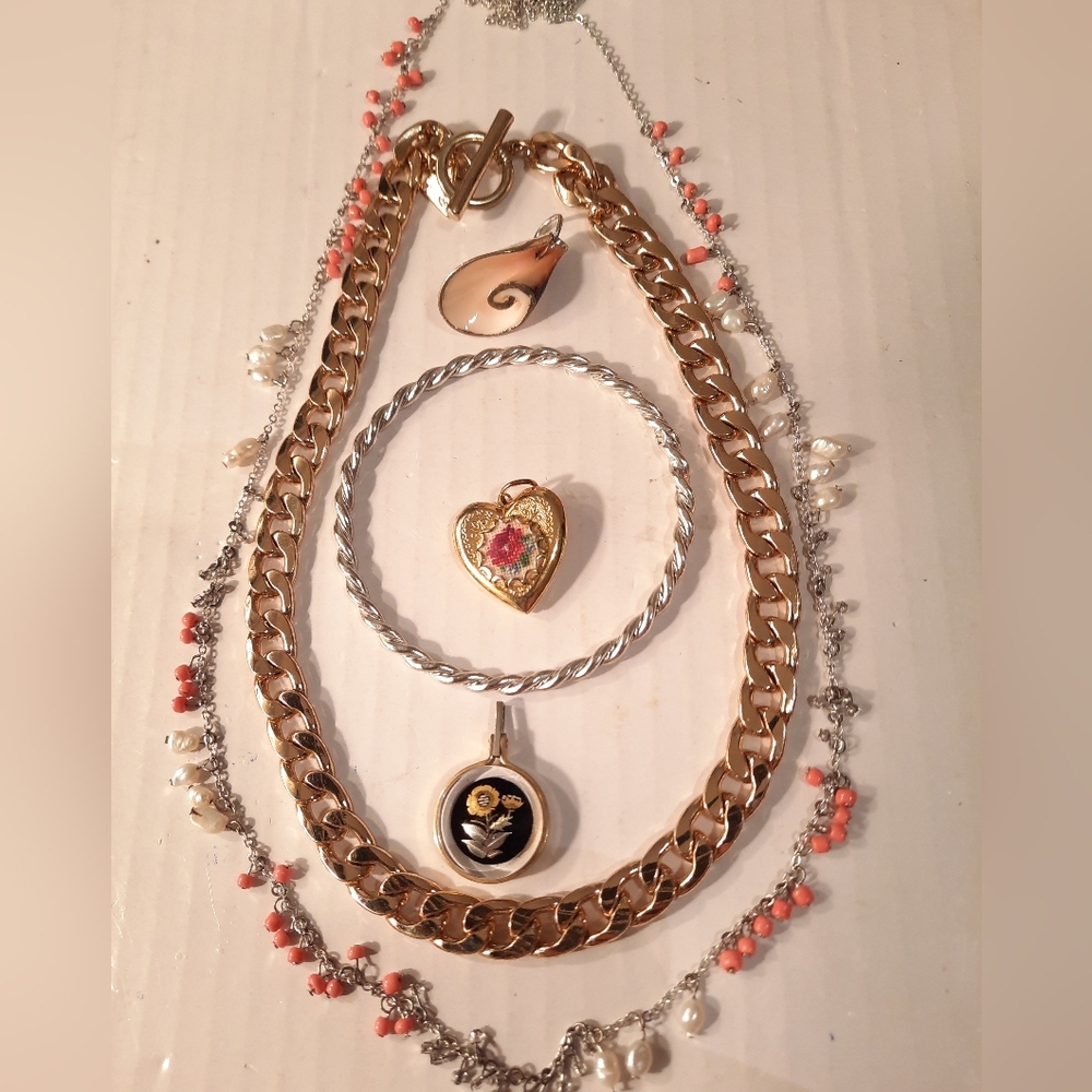 Elegant Gold and Silver Necklace,pendants Locket,bracelet 925 Silver Set